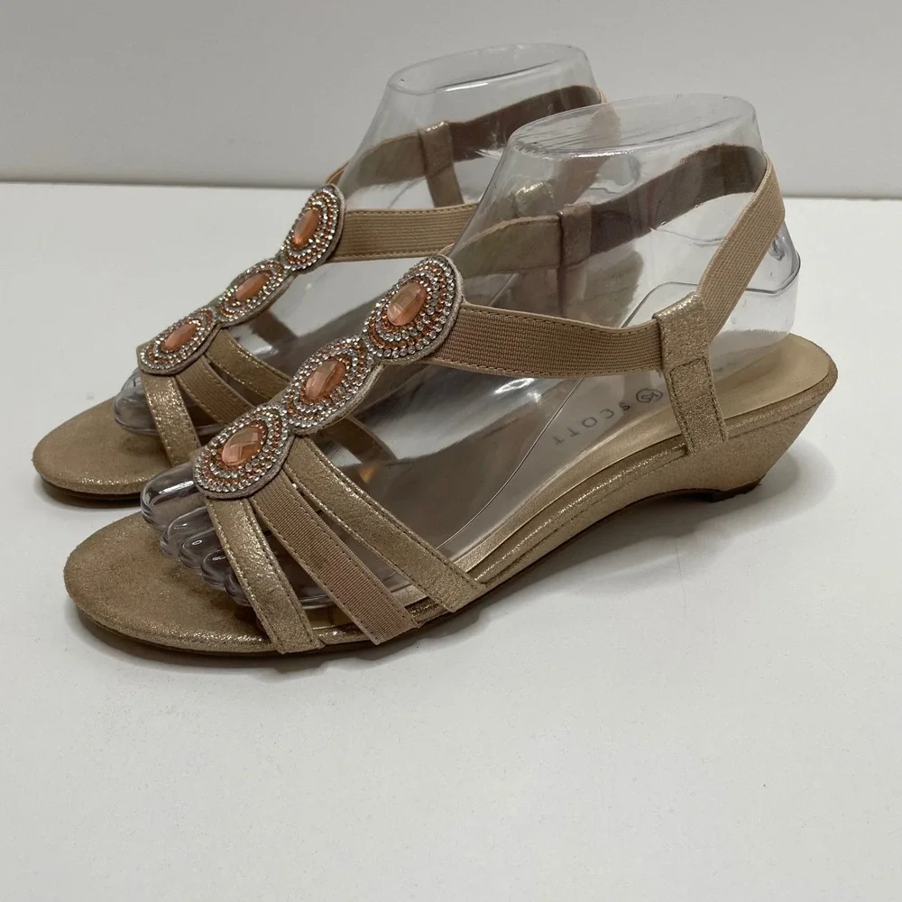 Karen Scott‎ Casha Gold Metallic Jeweled Wedge Sandals Dress 8.5M Elastic Straps